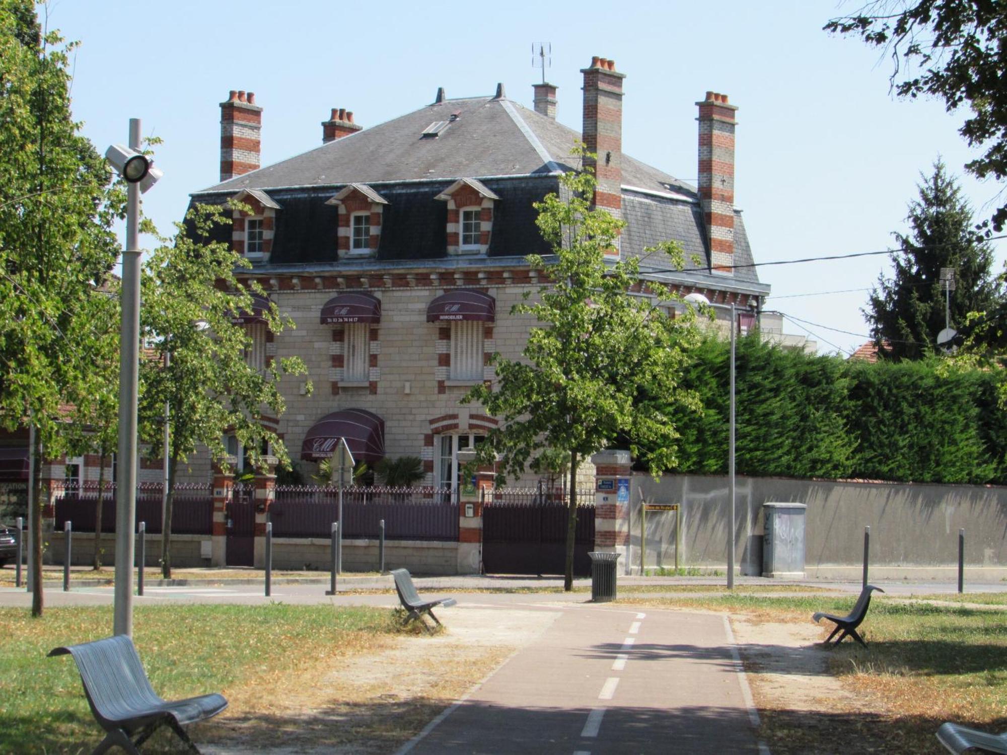 Manoir Francois 1Er Otel Vitry-le-François Dış mekan fotoğraf